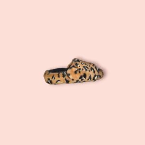 Crocs Classic Leopard Fur Slide; Leopard / Black Size: M5/W7